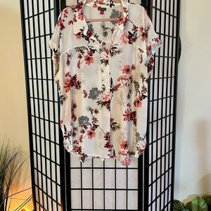 Vince Camuto Floral Blouse 3X – Sheer Floral Top – White Pink Print